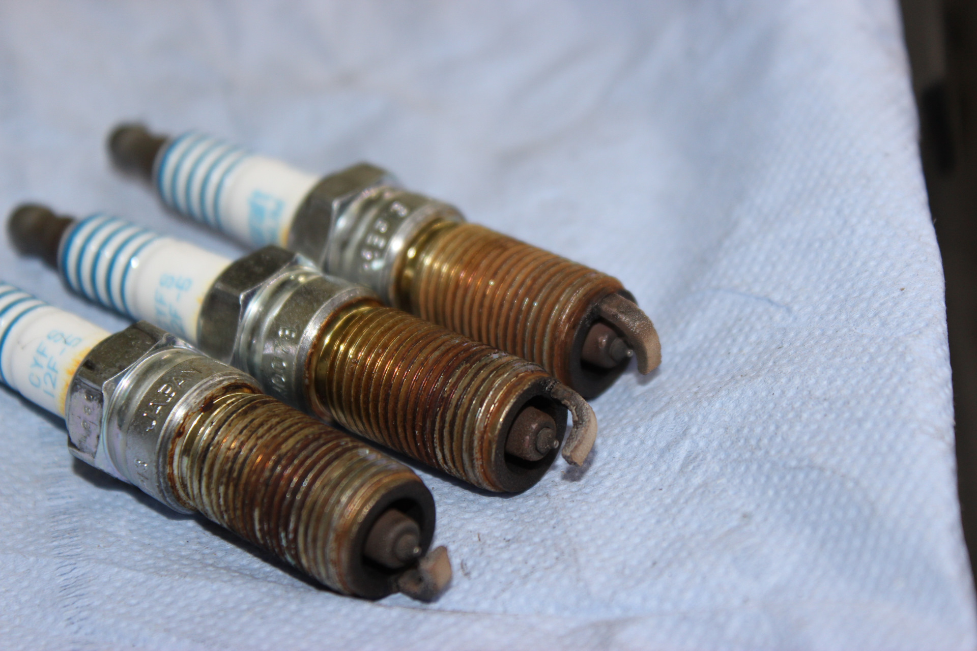 Снимаем шкив коленчатого вала